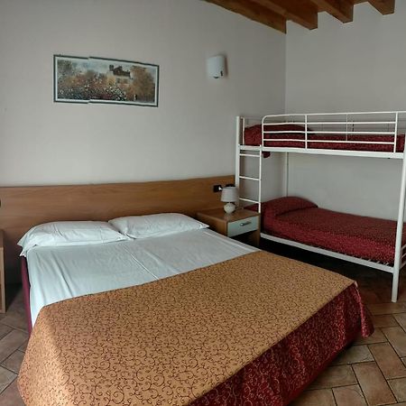 Hotel Agli Ulivi Valeggio sul Mincio Dış mekan fotoğraf