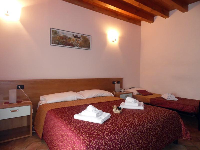Hotel Agli Ulivi Valeggio sul Mincio Dış mekan fotoğraf