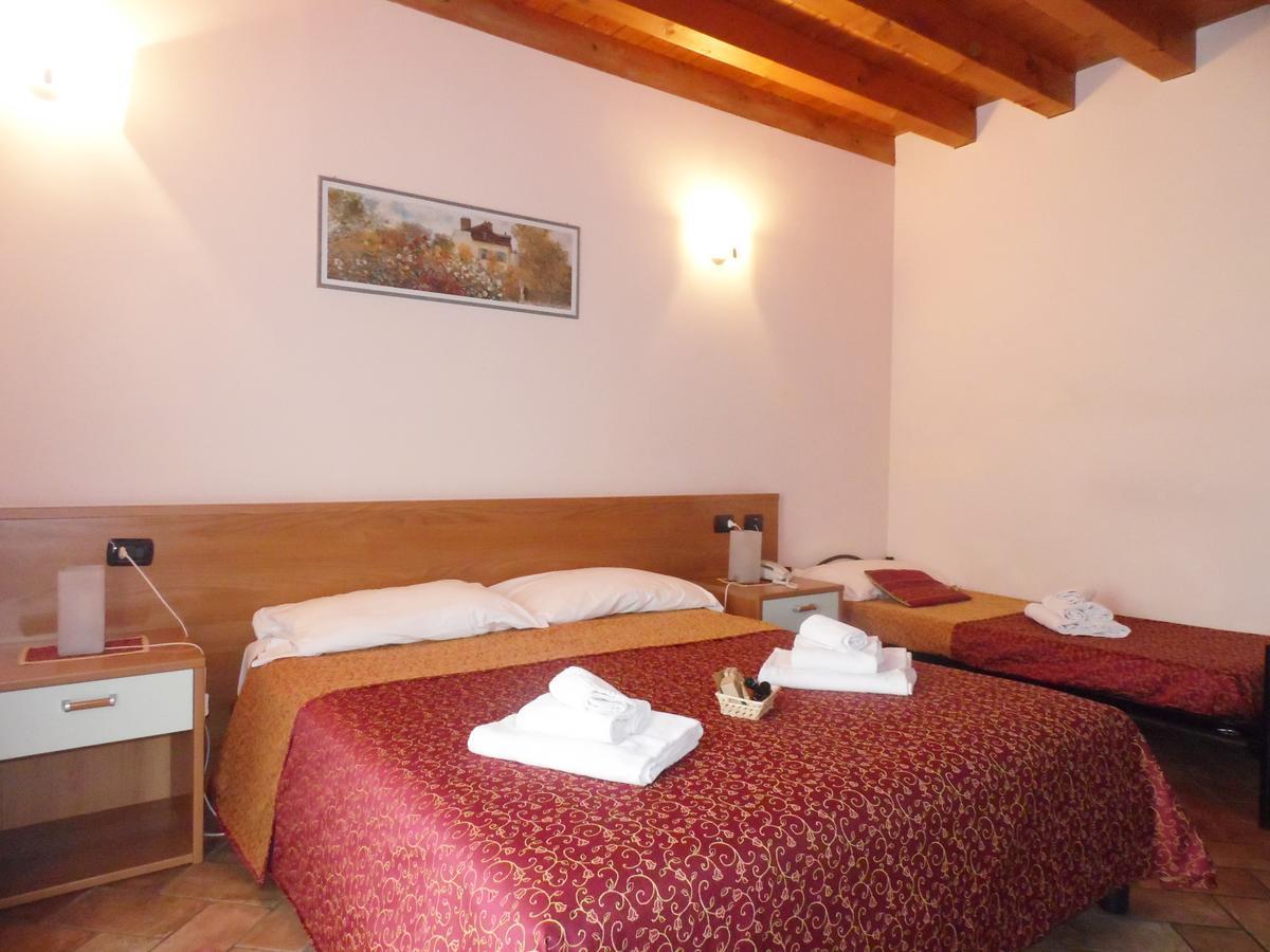 Hotel Agli Ulivi Valeggio sul Mincio Dış mekan fotoğraf