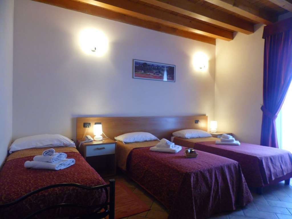 Hotel Agli Ulivi Valeggio sul Mincio Oda fotoğraf